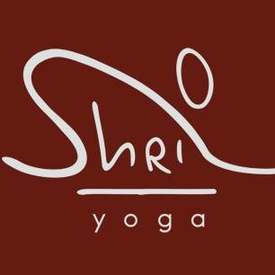 Shri Yoga logo